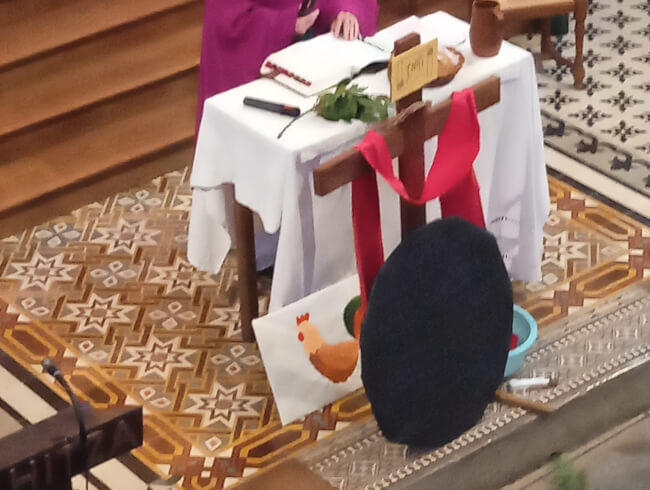 Messe des Rameaux à Isturitz avec les enfants  : La mise au tombeau 