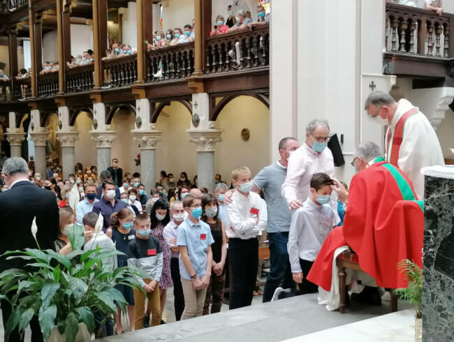 La confirmation dans la paroisse  : Confirmation