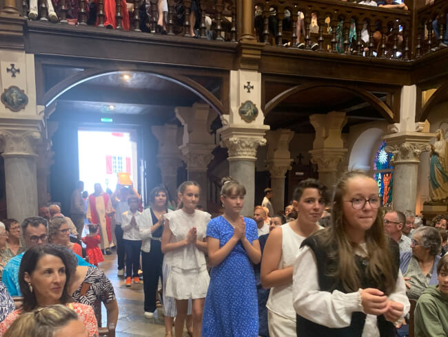 Une belle fête de la Confirmation dans notre paroisse : 
