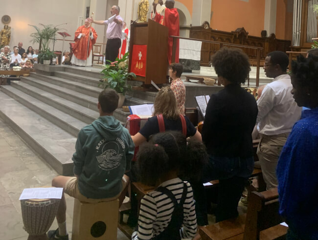 Une belle fête de la Confirmation dans notre paroisse : 