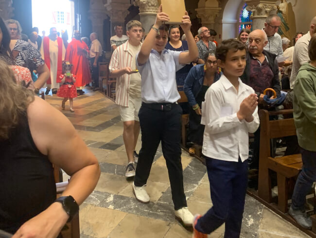 Une belle fête de la Confirmation dans notre paroisse : 