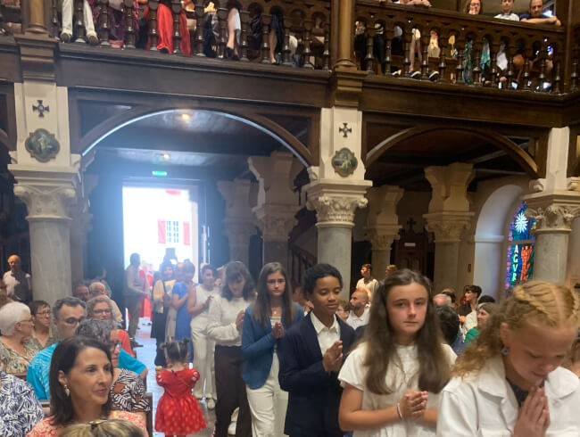 Une belle fête de la Confirmation dans notre paroisse : 