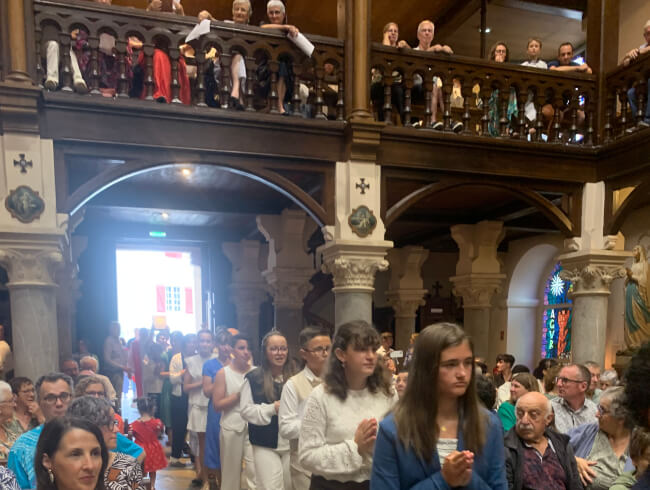 Une belle fête de la Confirmation dans notre paroisse : 