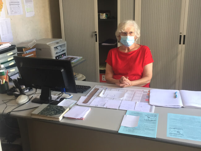 Le secrétariat paroissial et ses bénévoles  : Christiane 