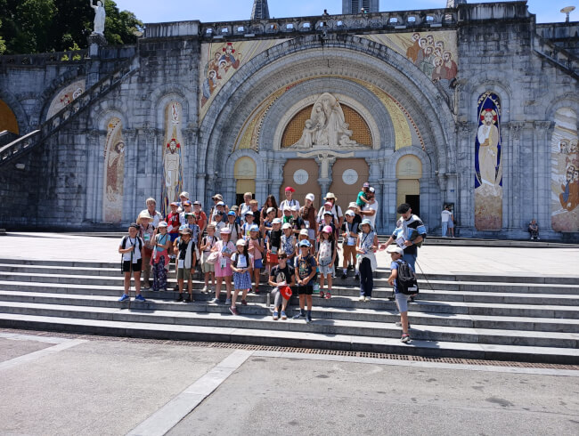 Sortie à Lourdes pour les enfants d'Hasparren et de Briscous  : 