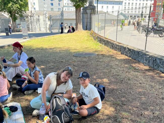 Sortie à Lourdes pour les enfants d'Hasparren et de Briscous  : 