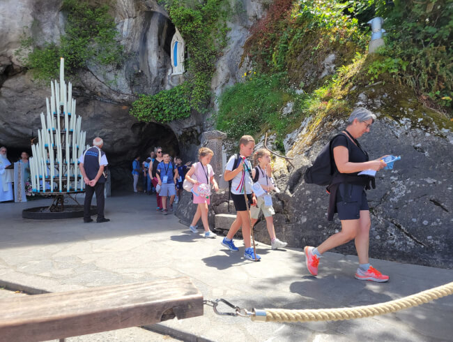 Sortie à Lourdes pour les enfants d'Hasparren et de Briscous  : 