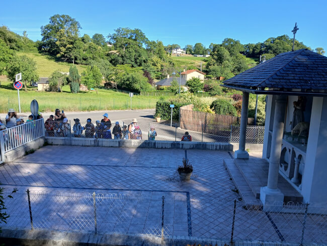Sortie à Lourdes pour les enfants d'Hasparren et de Briscous  : 