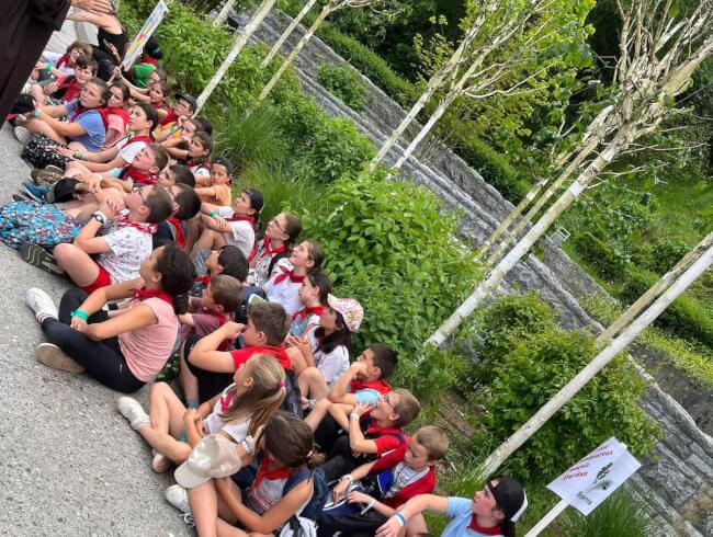 Les enfants du caté d’Ayherre, Isturitz, St. Martin d’Arbéroue et de St. Esteben à Lourdes : 