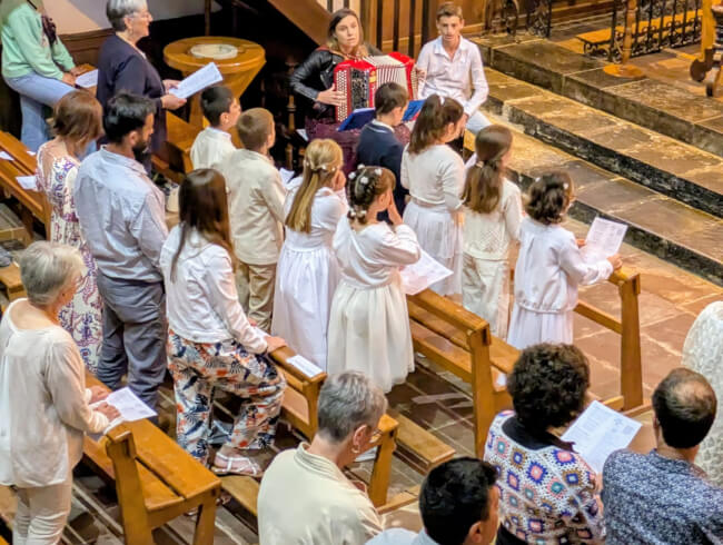 Premiere communion Mendionde  : 
