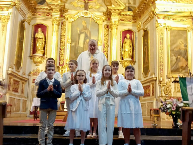Premiere communion Mendionde  : 