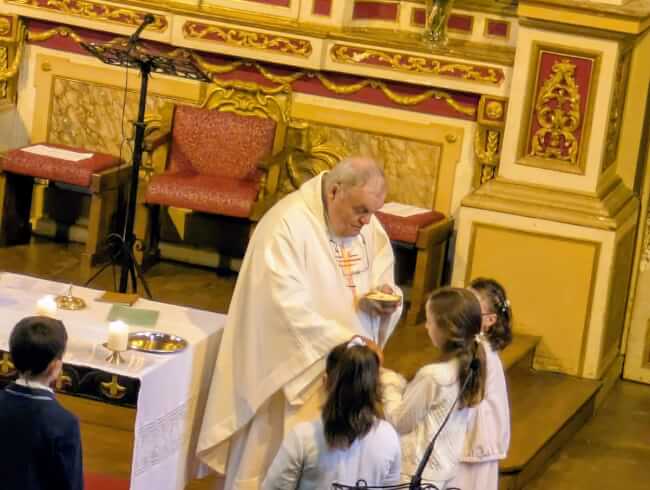 Premiere communion Mendionde  : 