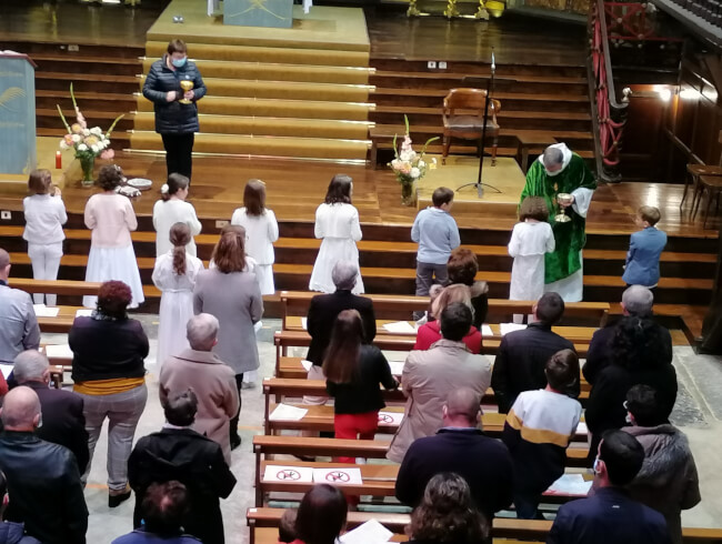 Première communion à Mendionde/ Macaye  : 