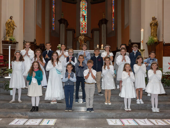 La première des communions dans notre paroisse  : Hasparren 