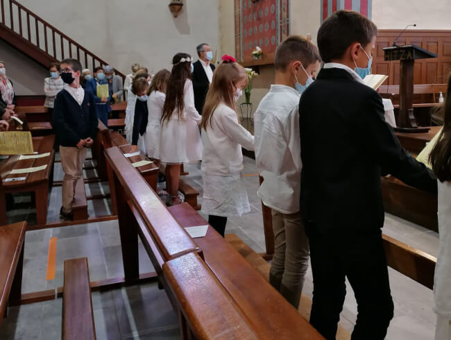 La première des communions dans notre paroisse  : Briscous