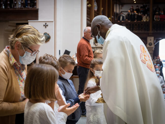 La première des communions dans notre paroisse  : Hasparren 