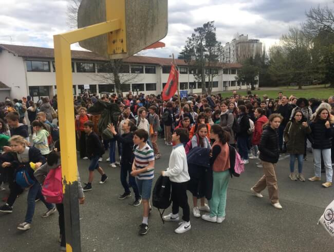 Rassemblement des 6emes : 