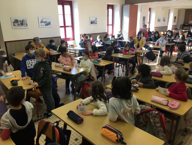 Rassemblement enfants catéchisés en basque  : 
